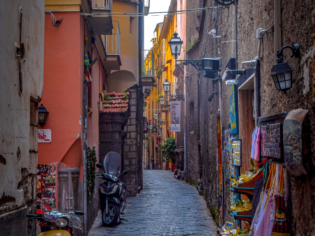 Book Review: Lost in the Spanish&nbsp;Quarter