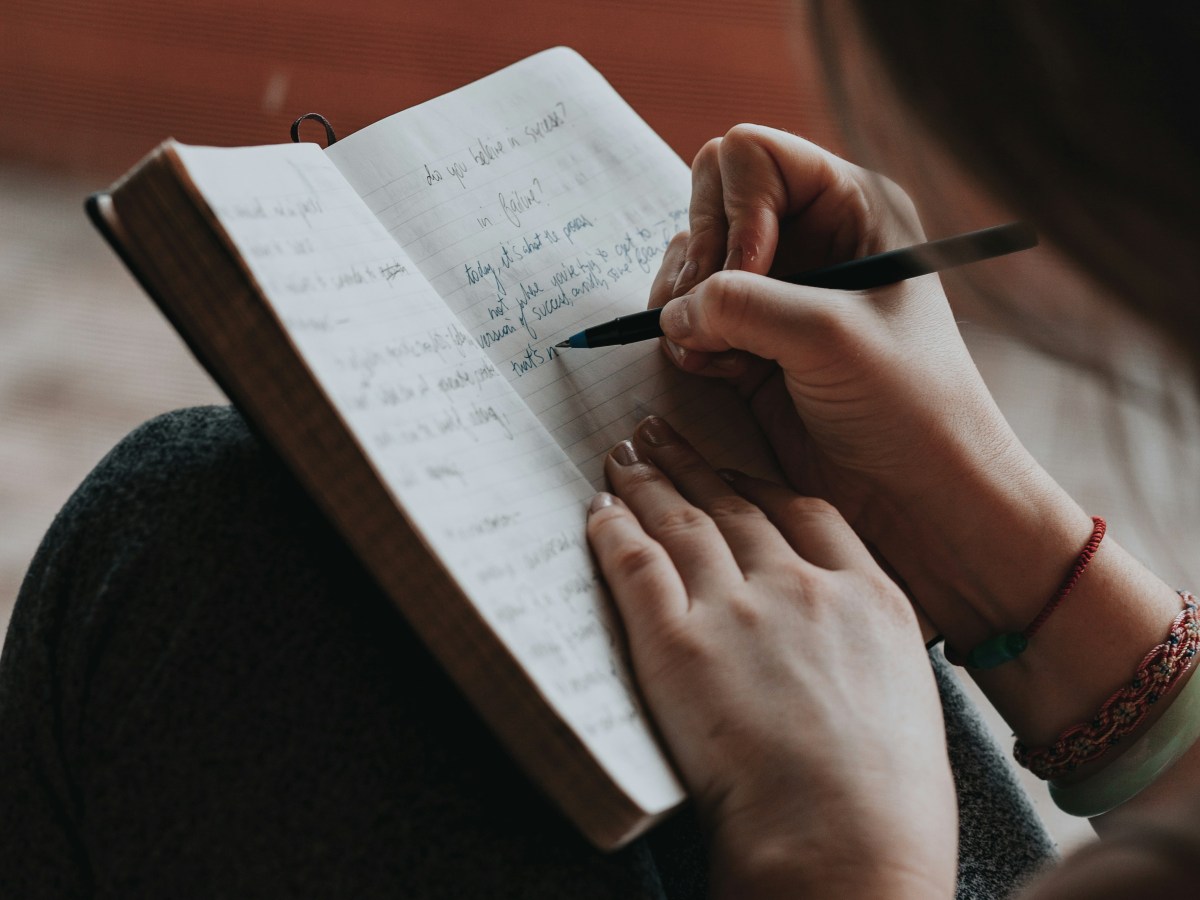 Book Review: The&nbsp;Storyteller